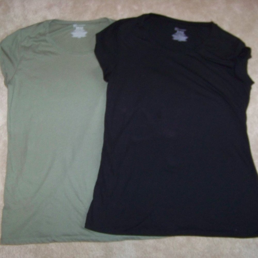 No Boundaries Two Scoop Crew Neck Tee Shirts
